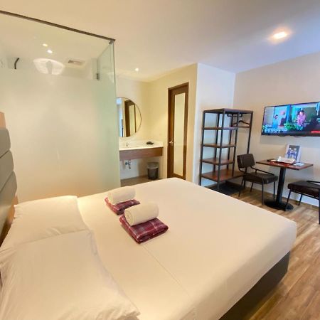 The Hub District Garden Suites Pasay Eksteriør billede