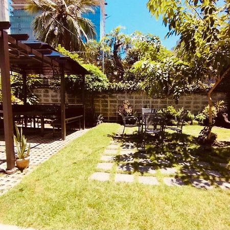 The Hub District Garden Suites Pasay Eksteriør billede