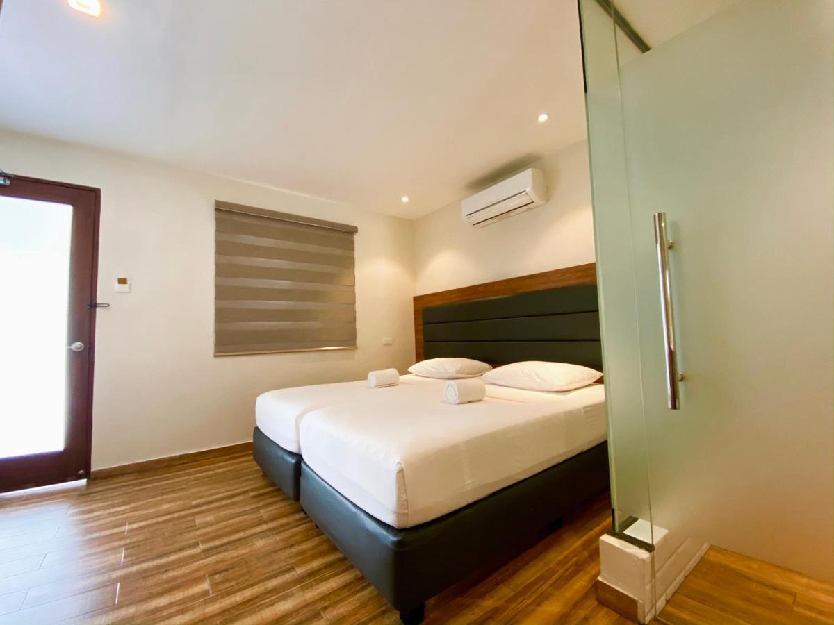 The Hub District Garden Suites Pasay Eksteriør billede