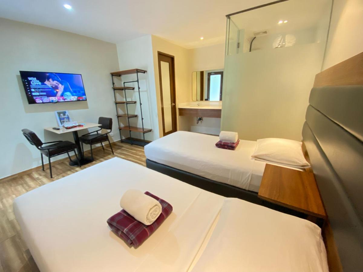 The Hub District Garden Suites Pasay Eksteriør billede