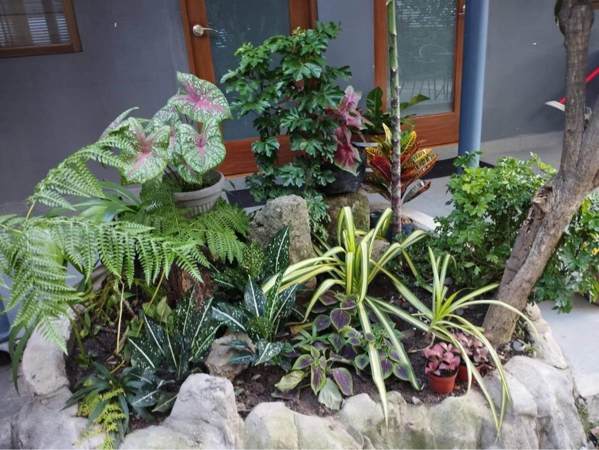 The Hub District Garden Suites Pasay Eksteriør billede