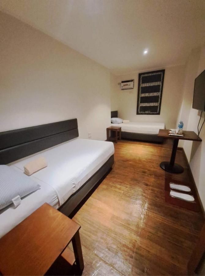 The Hub District Garden Suites Pasay Eksteriør billede