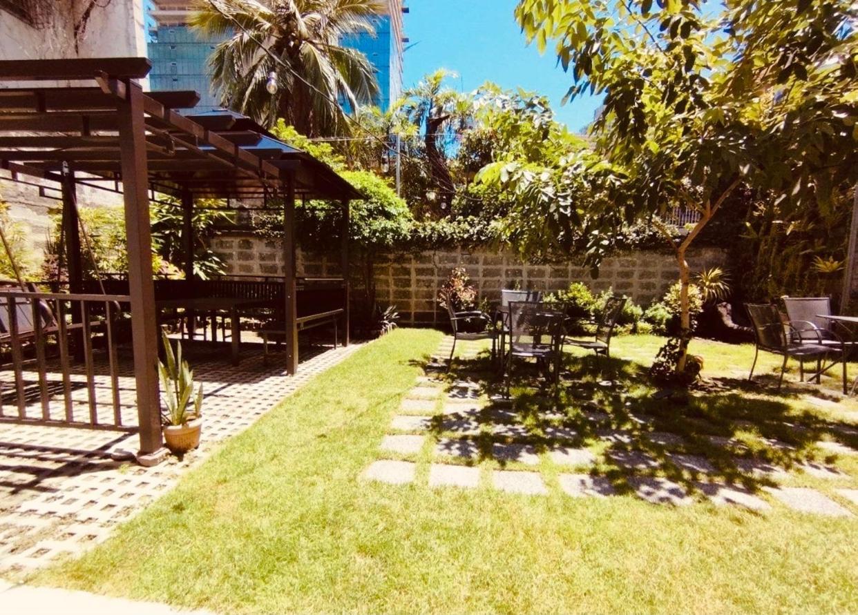 The Hub District Garden Suites Pasay Eksteriør billede